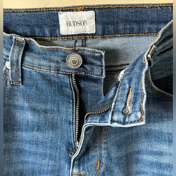 Hudson Blair Super Skinny Jeans with Chewed Hem Size 28 - Picture 4 of 12